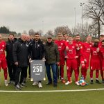 Christopher Strauch für 250 Hessenliga Spiele geehrt