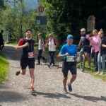 Zwei VLG-Läufer beim Trail im Kleinwalsertal am Start
