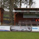 Der TVS hat neuen Unterstand/Tribüne