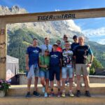 Heimische Läuferinnen und Läufer in den Schweizer Bergen unterwegs 