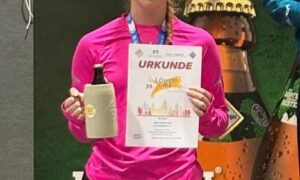 Platz drei für VLG Läuferin Emily Kemptner beim Löwenlauf