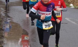 HERAUSFORDERNDE AUFGABEN FÜR DIE LÄUFERINNEN UND LÄUFER IN LANGENDERNBACH