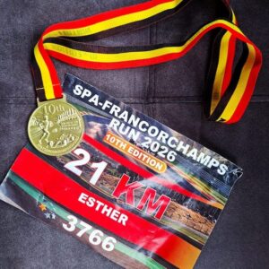 Bestzeit bei Esther Vornholt s Halbmarathon im Schneetreiben in Spa