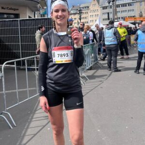 Platz 22 für Antonia Hamm VLG Eisenbach beim Bonn Marathon