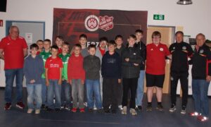 TSV Heringen/Nachwuchssportler Tour“ zum NLZ des SV Wehen Wiesbaden