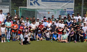 80 Kinder lernten beim „Hockey Action Day“ des Limburger HC Feldhockey kennen