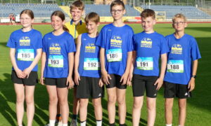 5 der 7 LG-Läufer steigern ihre 800 m Zeit in Koblenz.