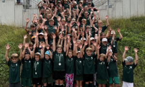 80 Kinder begeistert beim Hockeycamp des Limburger Hockey-Clubs